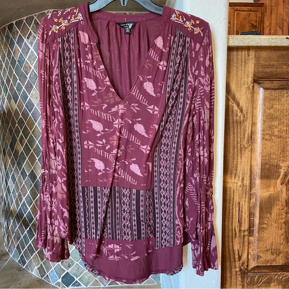 NWOT Lucky Brand top with flare sleeves
